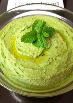 A picture of My Spinach, yogurt & Cucumber Minty Dip. 😘.