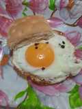Sandwichs con huevo y 3 quesos gratinados