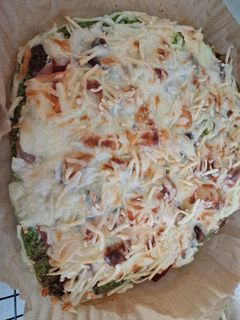 Brokkolis pizza recept fotója