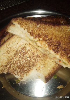 आलू सैन्डविच (aloo sandwich recipe in Hindi) रेसिपी मुख्य फोटो