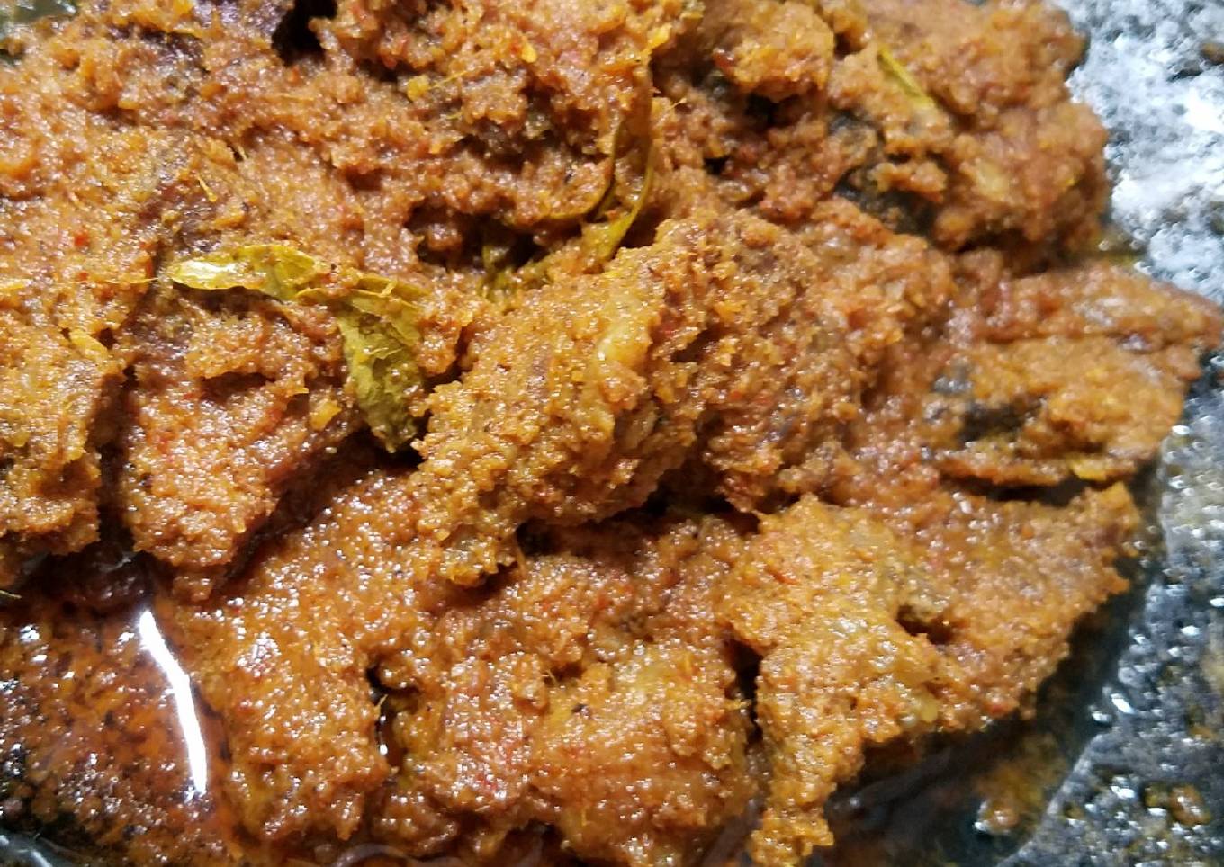 Rendang sapi lezat