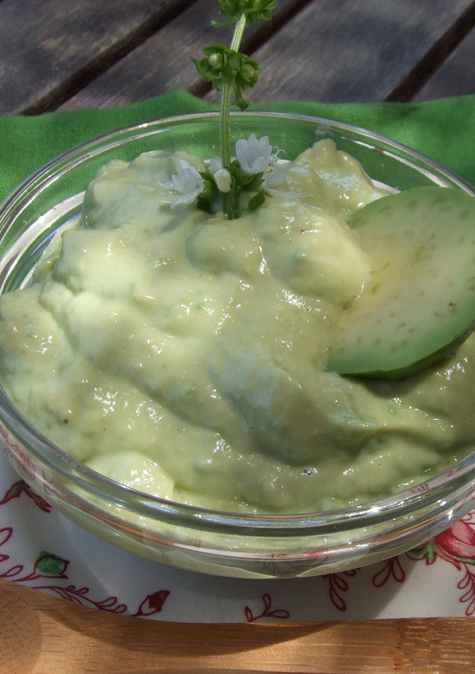 Una foto de Guacamole sencillo