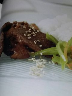 Una foto de Cerdo al jengibre (buta no shogayaki - típica receta japonesa)