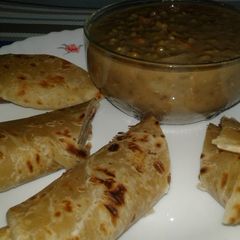 Dengu(green grams) served with Elchapos😂👌♥️.#stayhomechallenge A picture of Dengu(green grams) served with Elchapos😂👌♥️.#stayhomechallenge.