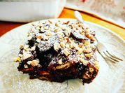 Una foto di banana bread con uova
