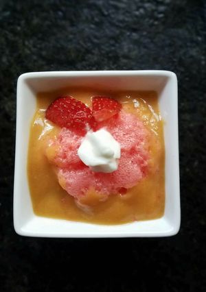 Una foto de Gelatina "Espuma de Fresa"