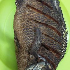 A picture of Fried fish.