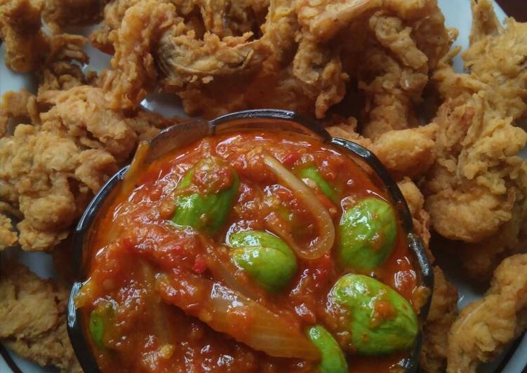 Cara Gampang Membuat Udang goreng tepung saos balado yang Bikin Ngiler