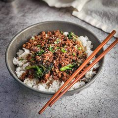 A picture of Korean Ground Beef Bowls.
