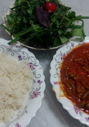 عکسی از دستور خوراک لوبیا سبز با گوشت چرخ کرده