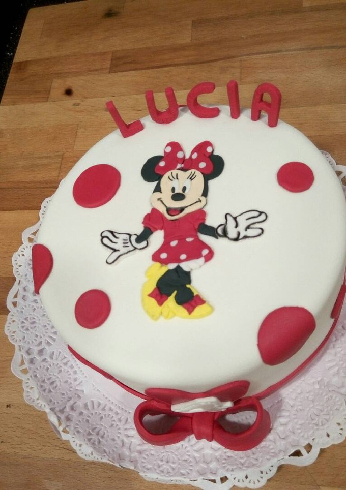 Una foto de Tarta Minnie Mouse