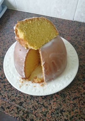 Una foto de Budín de mandarina glaseado