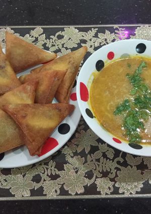 صورة لوصفة شوربة عدس بالشعيرية مع بوراك الصامصة