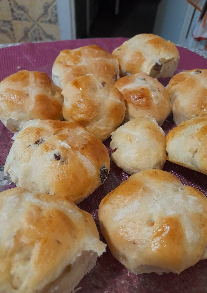 Ірландські великодні булочки Hot cross buns