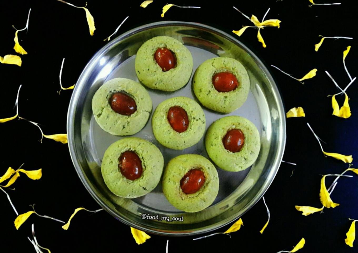 Refreshing Paan-Nankhatai