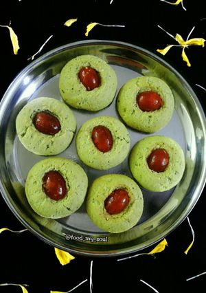 A picture of Refreshing Paan-Nankhatai.