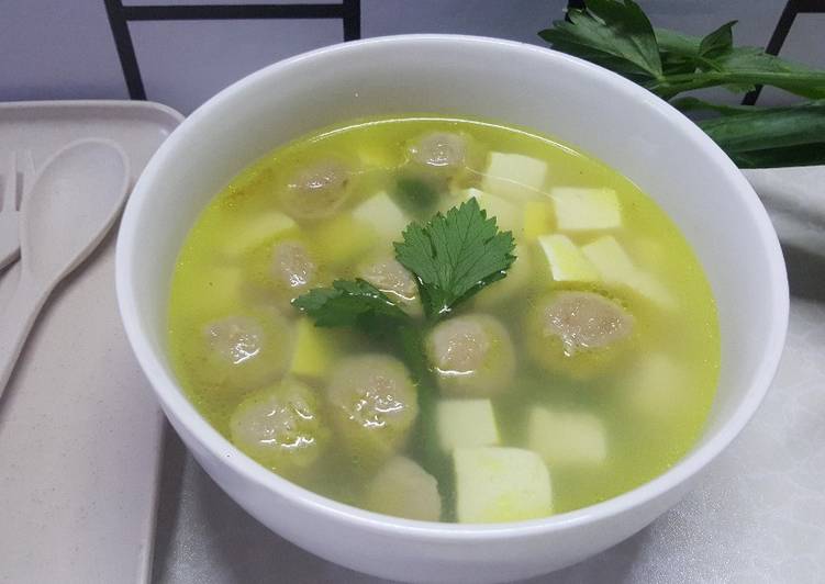 Sop tahu dan bakso