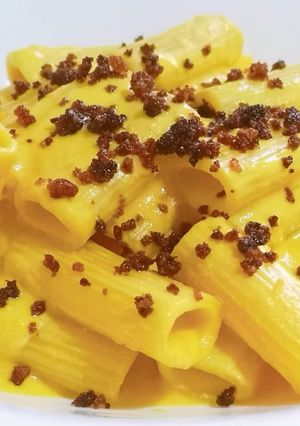 Foto di RIGATONI con PESTO di PEPERONI GIALLI