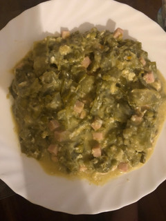 Una foto de 212. Judías verdes salteadas con queso y pavo (principal carne)