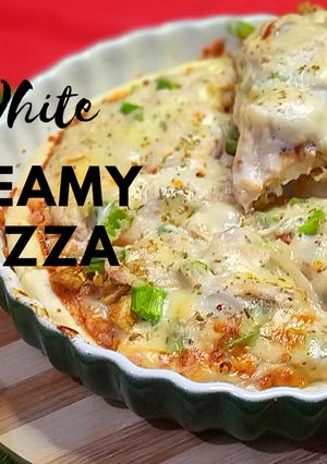 A picture of White creamy Pizza | Bechamel Sauce.