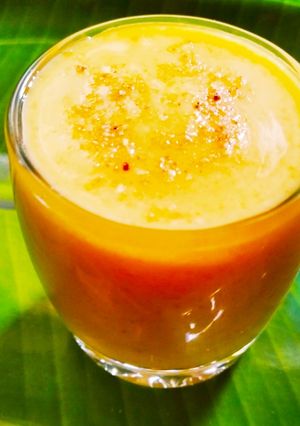 शाही मँगो योगर्ट स्मुदी (mango yoghurt smoothi recipe in marathi) रेसिपी चे मुख्य फोटो 