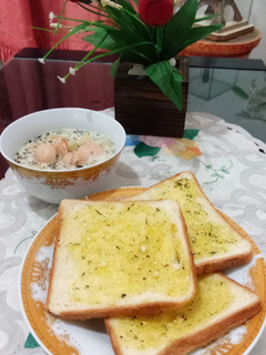 Foto resep Soup Cream Dan Garlic Bread Rumahan