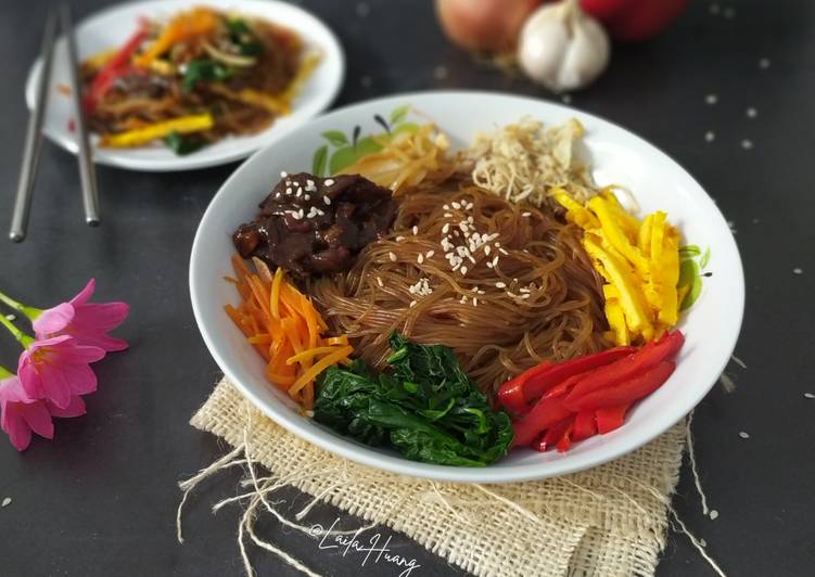 Langkah Mudah untuk Membuat 169. Japchae yang Enak Banget