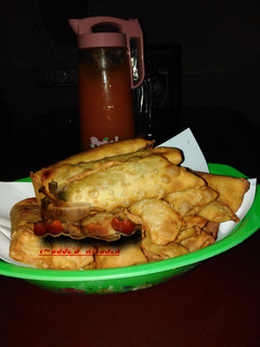 A picture of Spring rolls.