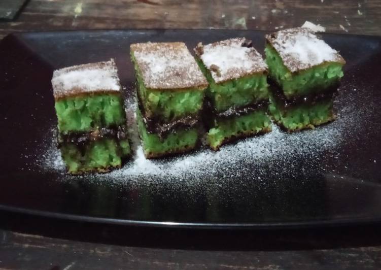  Resep  Martabak  manis  Pandan oleh Dapoer Mami Al Cookpad