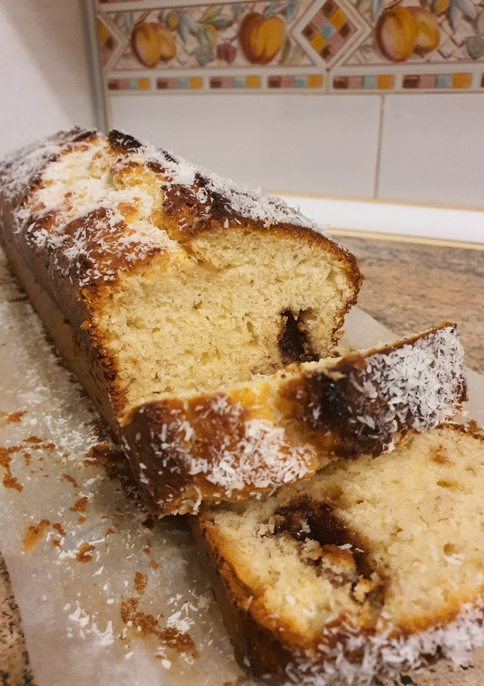 Una foto de Banana bread (pan dulce de plátano y coco)