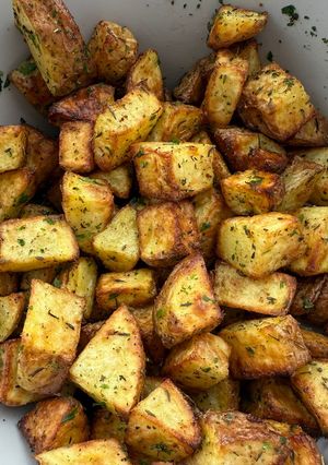 Fűszeres héjában sült krumpli Air Fryerben recept fotója