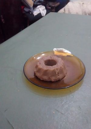 Una foto de Flan de pan rallado y cacao