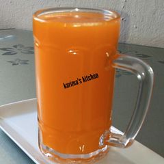 Mango carrot juice A picture of Mango carrot juice.