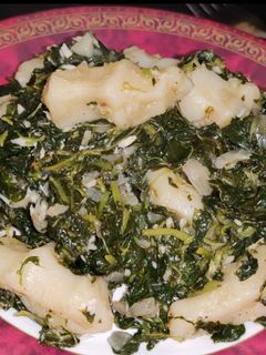 சிறு கீரை கொழுகட்டை(siru keerai kolukattai recipe in tamil) செய்முறை முக்கிய புகைப்படம்