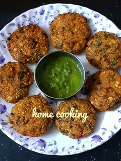 डाळ वडे (daal vade recipe in marathi) रेसिपी चे मुख्य फोटो