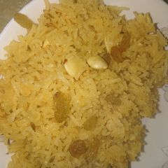 A picture of Jaggery rice (gur wale chawal).