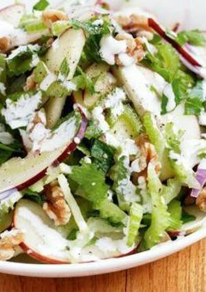 A picture of Waldorf salad.