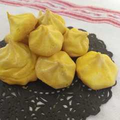 Una foto de Suspiros de Merengue 💛