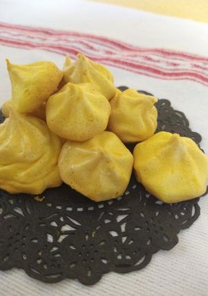 Una foto de Suspiros de Merengue 💛