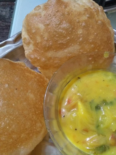 பூரி செய்முறை முக்கிய புகைப்படம்