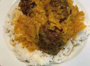 Une photo de Kefta sauce aux oignons et riz au Cookéo