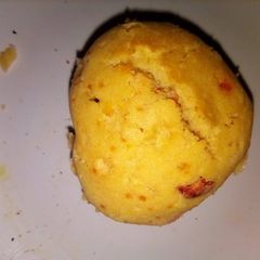 A picture of Vanilla cupcakes.