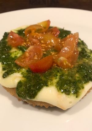 Una foto de Milas al pesto