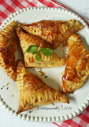 Foto resep Pastri isi rogout ayam