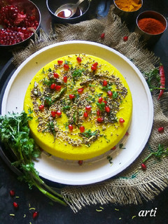 सूजी बेसन ढोकला(suji besan dhokla recipe in hindi) रेसिपी मुख्य फोटो