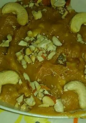 A picture of Besan halva.