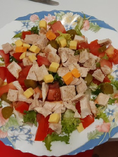 Una foto de Ensalada de pollo