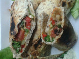 Wraps de pollo al limón con vegetales asados