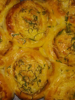 Foto resep Pizza roll (chicken sausage spicy mayo)