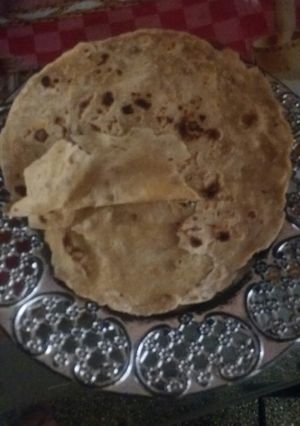 પડ વાળી જીરા રોટલી (Pad Vali Jira Rotli Recipe In Gujarati) રેસીપી મુખ્ય ફોટો